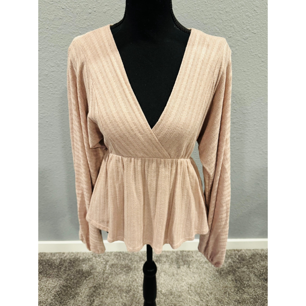 Peach Lane Mauve Long-Sleeve Peplum Surplice Top, Size M, NEW - Picture 1 of 8